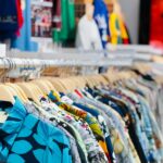Moda z drugiej ręki w Trzebnicy – trend, który zyskuje na popularności